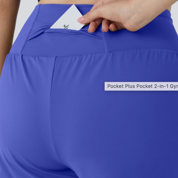 Bundle of Halara Pocket Plus Pocket 2-in-1 Gym Plus Size Shorts 2.5'' - Picture 6 of 7